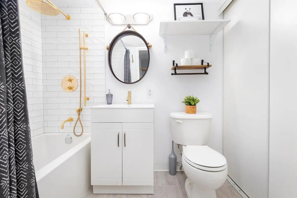 1Bd In Liberty Village Beside Lake Toronto 0*,
