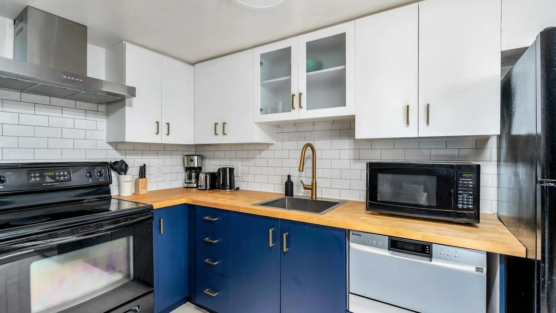 1Bd In Liberty Village Beside Lake Toronto Apartment